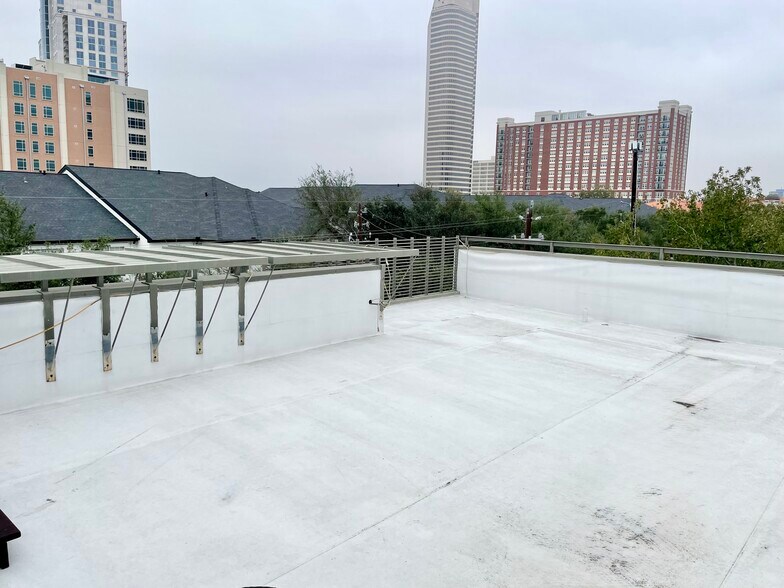 More Photos Of 3335 W Lamar St, Houston Office Residential For Lease