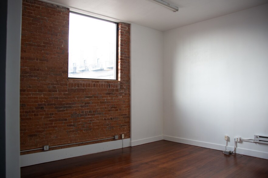More Photos Of 115 N Tejon St, Colorado Springs Storefront Retail Office For Lease