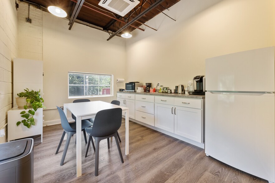 More Photos Of 620 Ramsey Ave, Hillside Warehouse For Sale