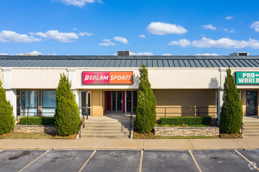 More Photos Of 4343 S Memorial Dr, Tulsa General Retail For Lease