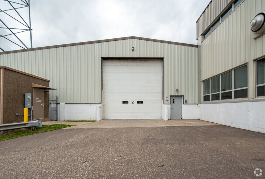 More Photos Of 920 3rd St, Hammond Service For Sale