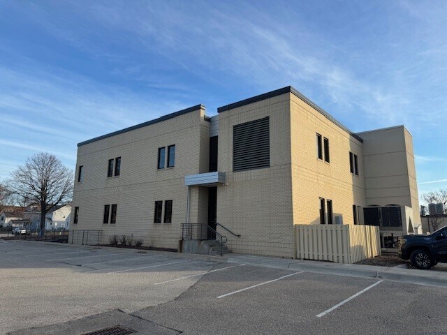 More Photos Of 717 3rd Ave SE, Rochester Office For Lease