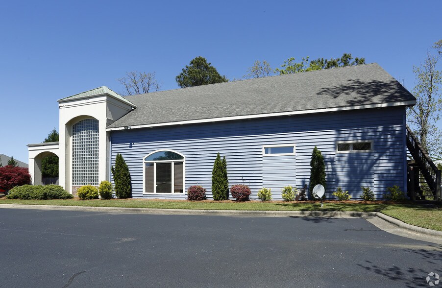 More Photos Of 704 Keystone Ct, Fayetteville Medical For Lease