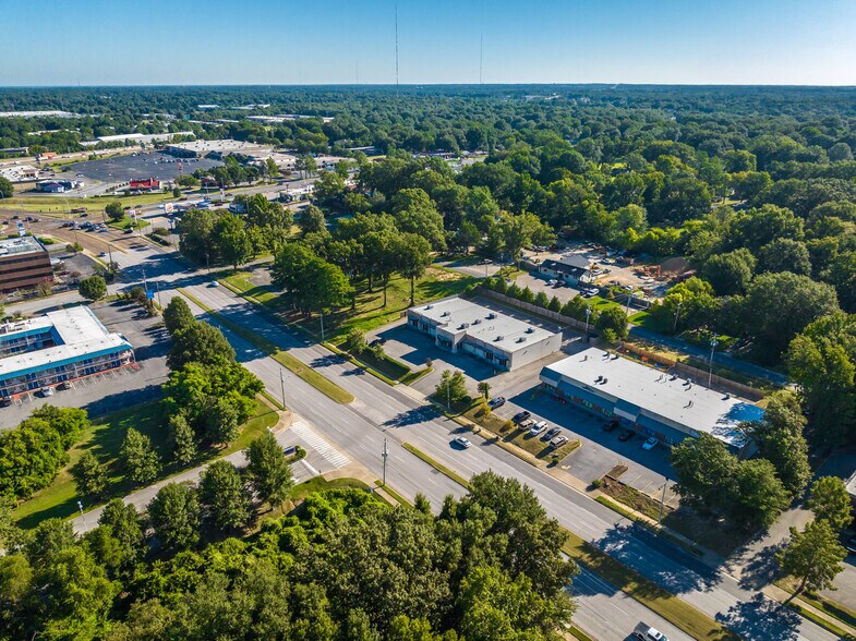 More Photos Of 1288 Sycamore View Rd, Memphis Medical For Sale