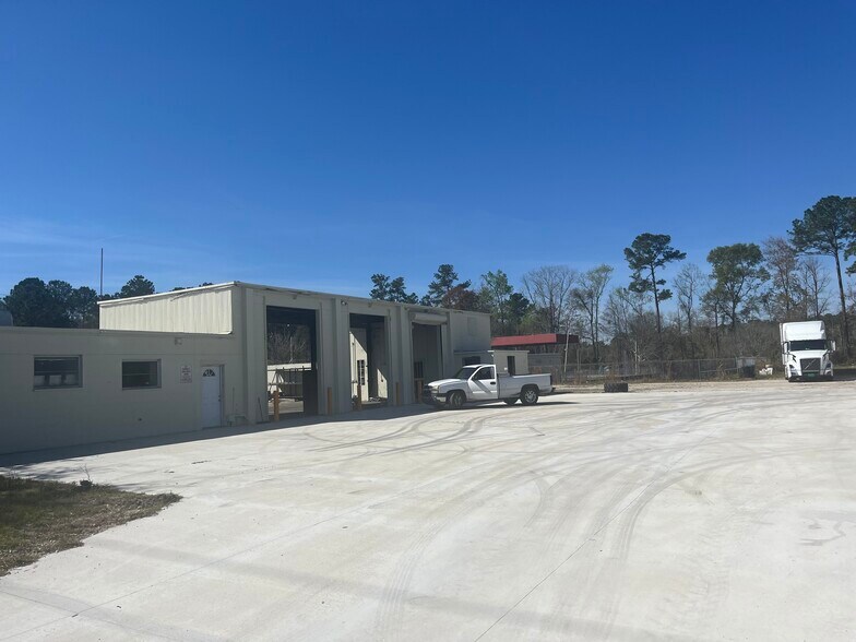 More Photos Of 6507 W Beaver St, Jacksonville Service For Sale