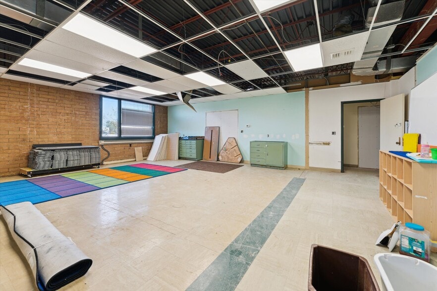 More Photos Of 3333 Brecksville Rd, Richfield Office For Sale