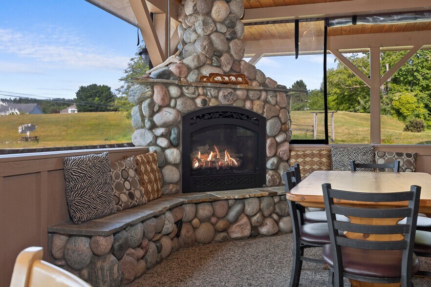 More Photos Of 5046 S West Bay Shore Dr, Suttons Bay Storefront Retail Residential For Sale