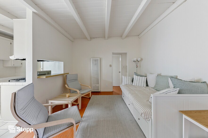 More Photos Of 914 S St Andrews Pl, Los Angeles Apartments For Sale
