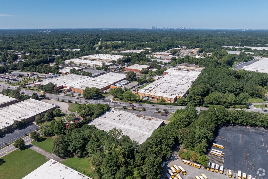 More Photos Of 1607 Mountain Industrial Blvd, Stone Mountain Distribution For Lease