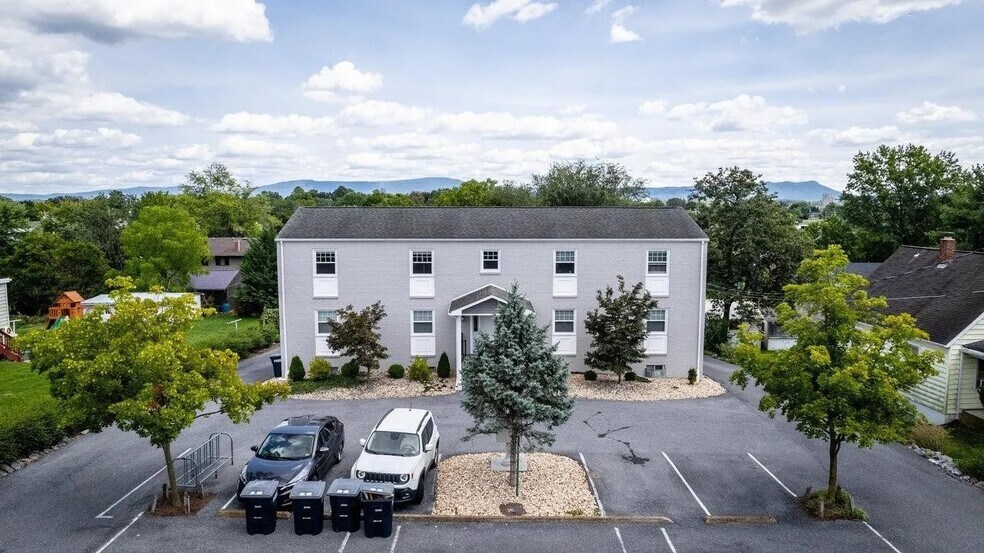Primary Photo Of 958 College Ave, Harrisonburg Apartments For Sale