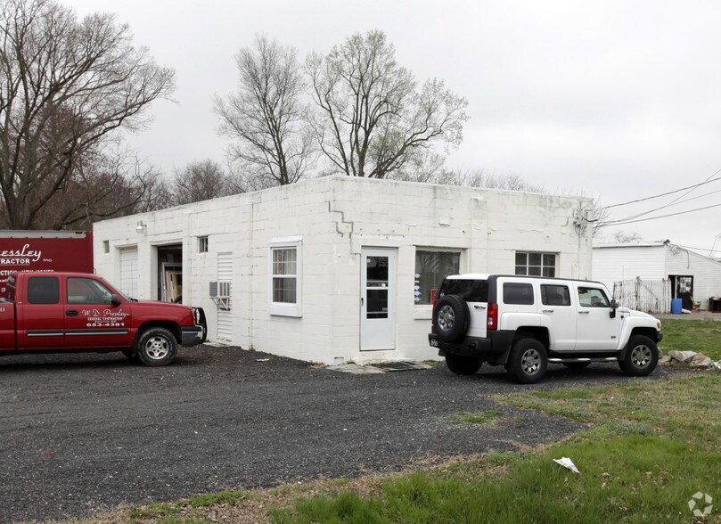 Primary Photo Of 5779 N Dupont Hwy, Smyrna Warehouse For Sale