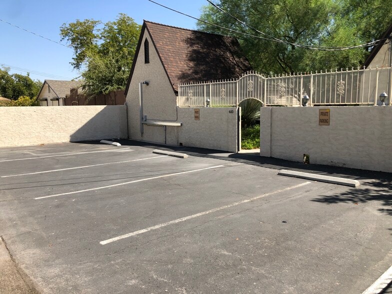 More Photos Of 610 S 7th St, Las Vegas Serviced Offices For Sale