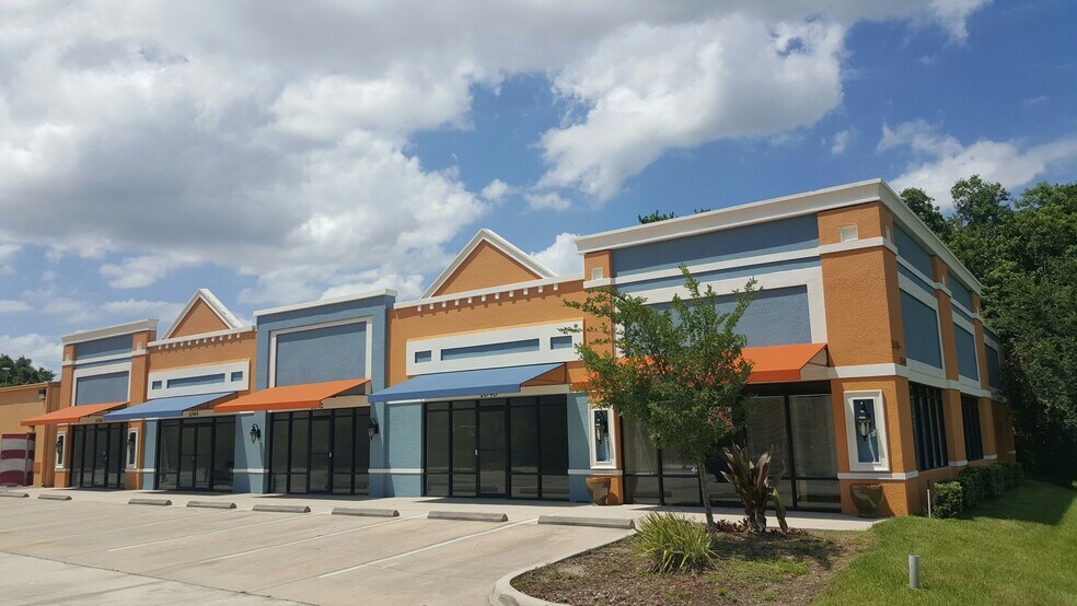 Primary Photo Of 1038 Aeronautical Dr, Kissimmee General Retail For Lease