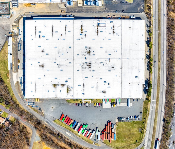 More Photos Of 3001 Woodbridge Ave, Edison Warehouse For Lease