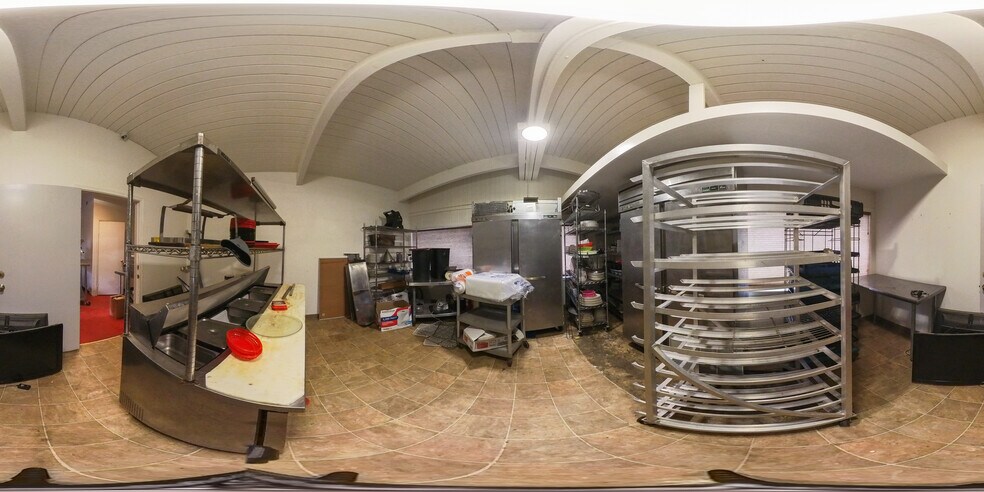 More Photos Of 15610 Olson Dr Kp N, Lakebay Bar For Sale