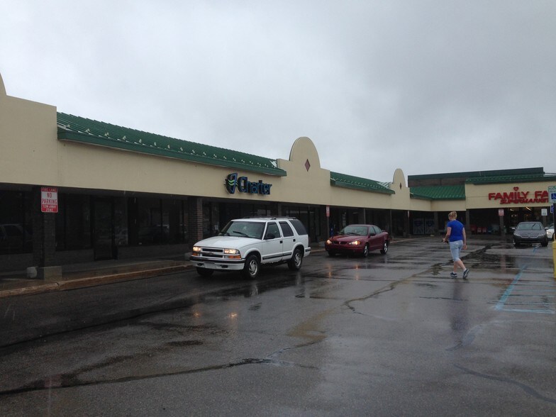 More Photos Of 604 S Mitchell St, Cadillac Unknown For Lease