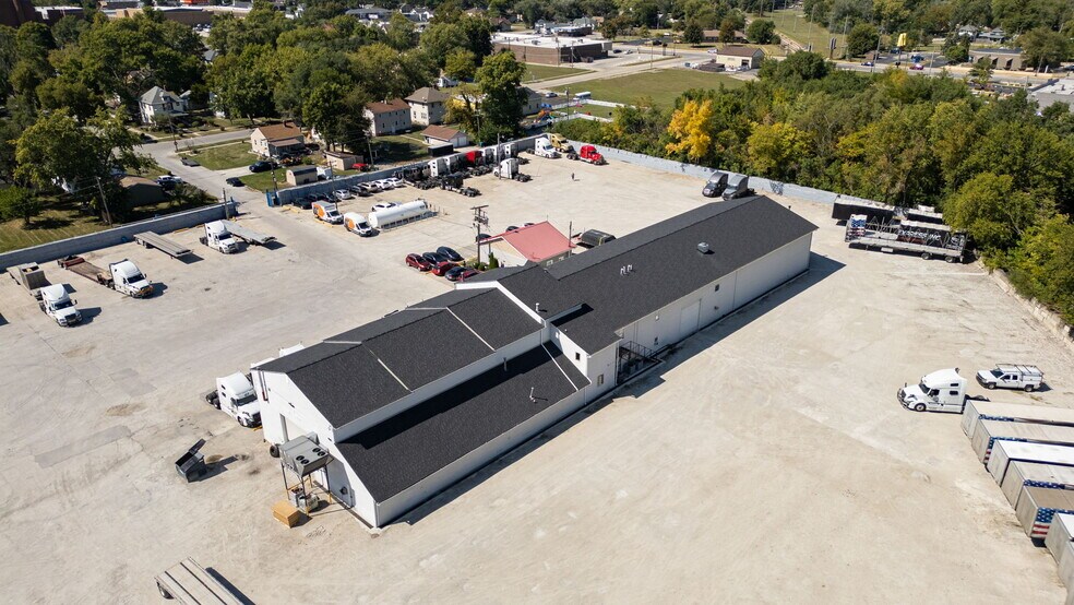 More Photos Of 1781 E Risser St, Kankakee Warehouse For Sale