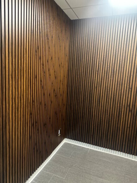 More Photos Of 20 E 46th St, New York Office For Lease