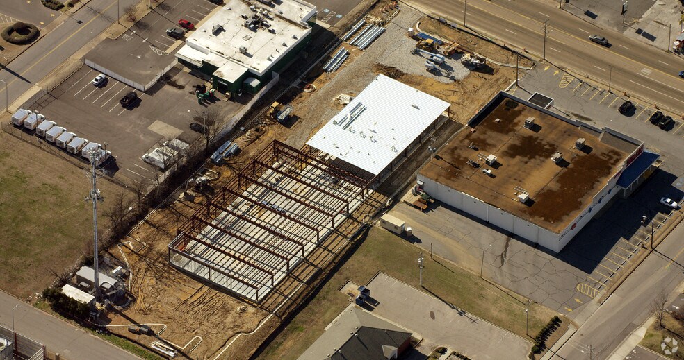 More Photos Of 4230 Elvis Presley Blvd, Memphis General Retail For Sale