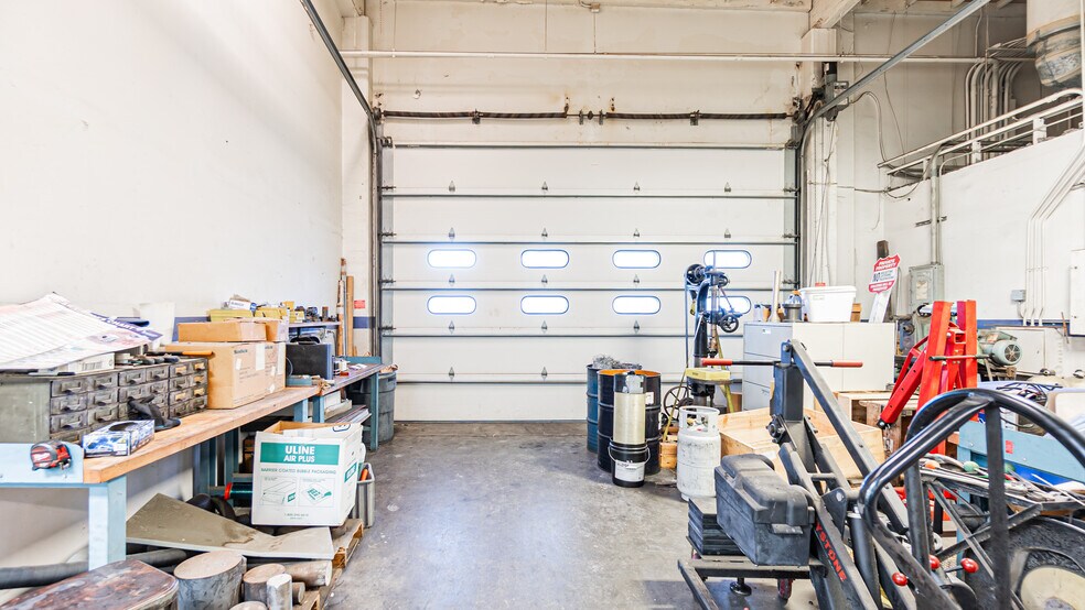 More Photos Of 750 S Douglas St, El Segundo Flex For Lease