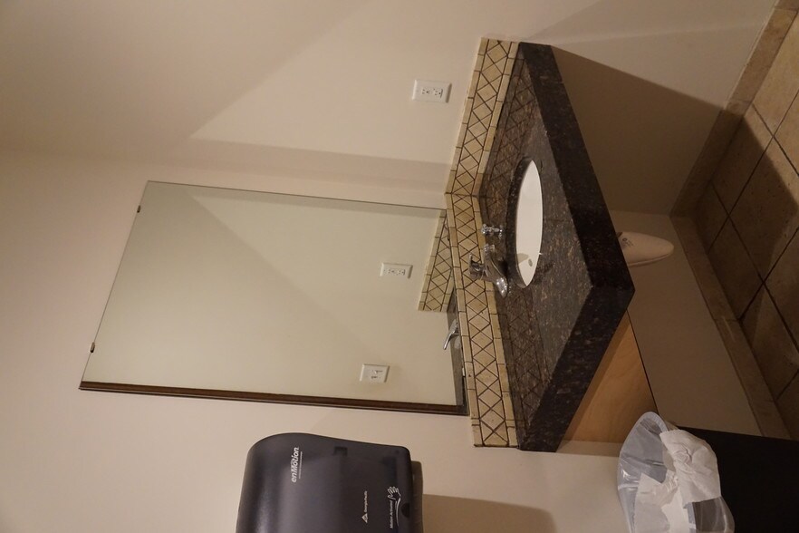 More Photos Of 4450 Erin Dr, Eagan Medical For Lease