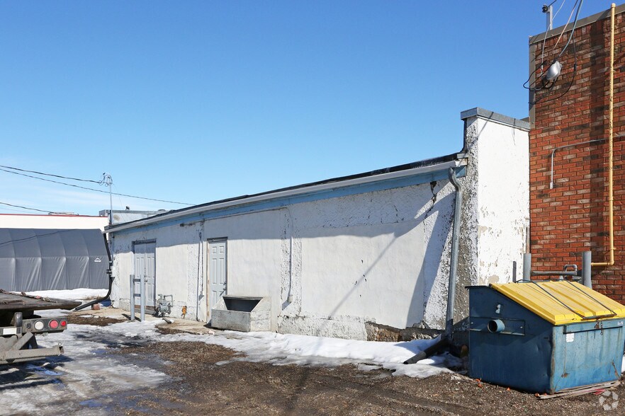 More Photos Of 227 6th St, Beiseker Storefront For Sale