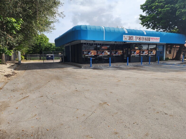 More Photos Of 3215 Davie Blvd, Fort Lauderdale Restaurant For Sale