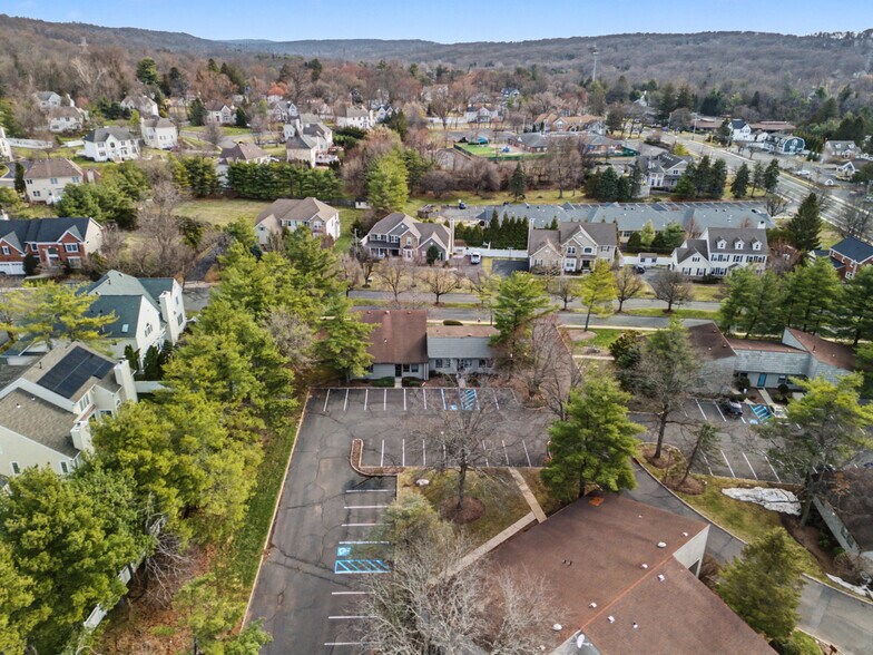More Photos Of 31P Mountain Boulevard, Warren Office For Lease