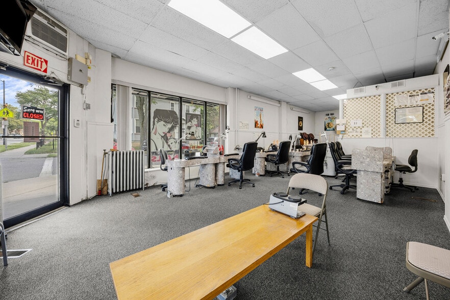 More Photos Of 321 Driving Park Ave, Rochester Apartments For Sale