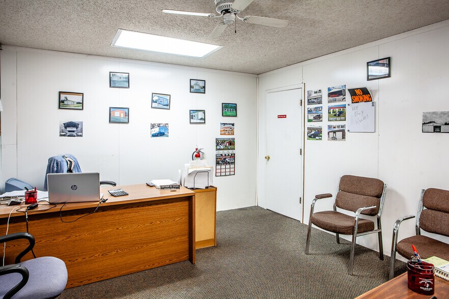 More Photos Of 8225 103rd St, Jacksonville Freestanding For Sale
