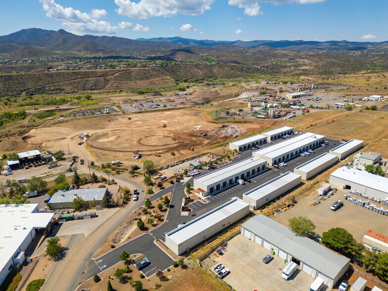 More Photos Of 2700 N Lake Valley Rd, Prescott Valley Light Manufacturing For Sale