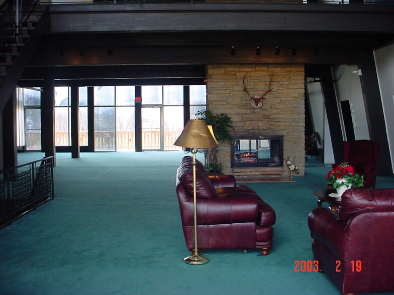 More Photos Of 7711 US Highway 641 N, Gilbertsville Hotel For Sale