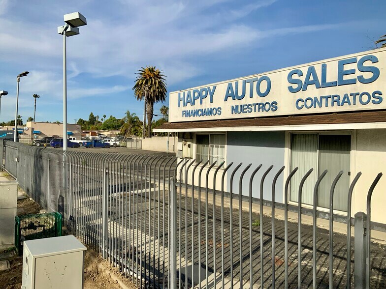 More Photos Of 721 N Santa Fe Ave, Vista Auto Dealership For Sale