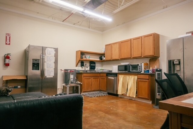 More Photos Of 21725 Clay Rd, Katy Veterinarian Kennel For Sale