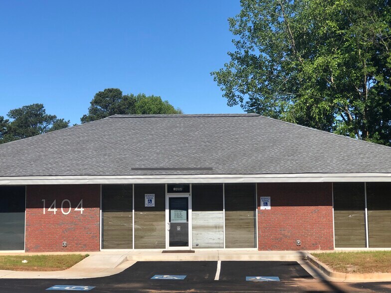 More Photos Of 1741 Montreal Rd, Tucker Assisted Living For Sale