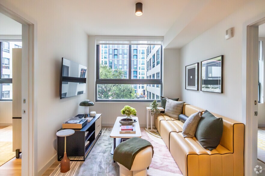 More Photos Of 51 NW 28th St, Miami Apartments For Sale
