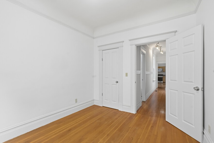 More Photos Of 561 Minna St, San Francisco Multifamily For Sale