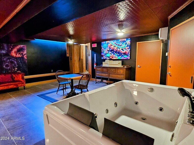 More Photos Of 37-39 Ok St, Bisbee General Retail For Sale