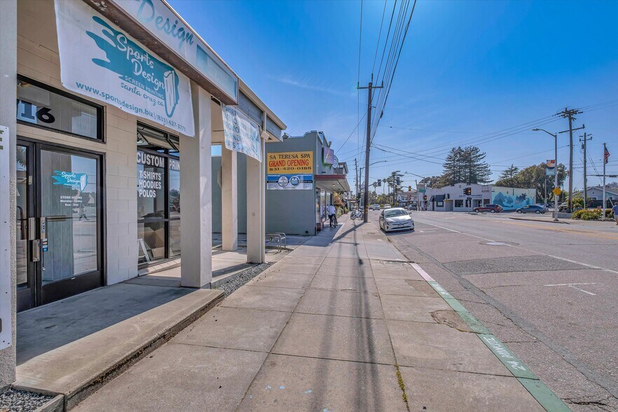 More Photos Of 716 Soquel Ave, Santa Cruz Storefront Retail Office For Lease