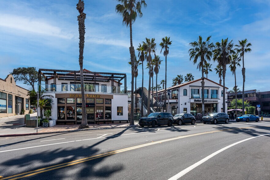 More Photos Of 909 Prospect St, La Jolla General Retail For Lease