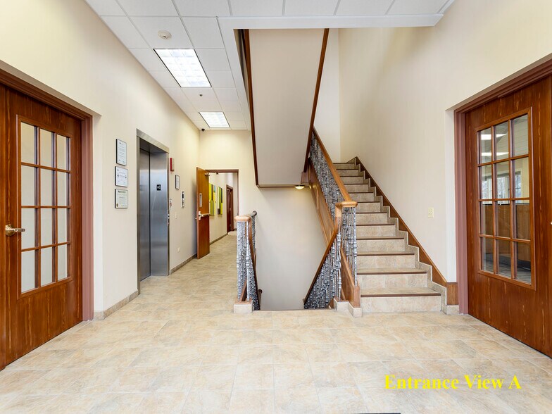 More Photos Of 739 North Ave, Glendale Heights Loft Creative Space For Lease