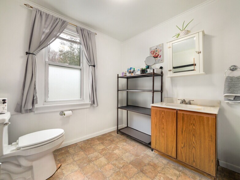 More Photos Of 553 County Road 94, Hankins Restaurant For Sale