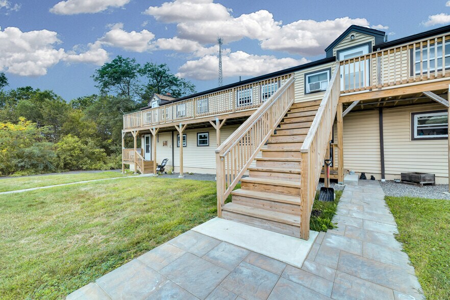 More Photos Of 1259 Wolcott Rd, Wolcott Apartments For Sale