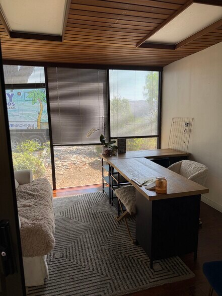 More Photos Of 31340 Via Colinas, Westlake Village Light Distribution For Lease