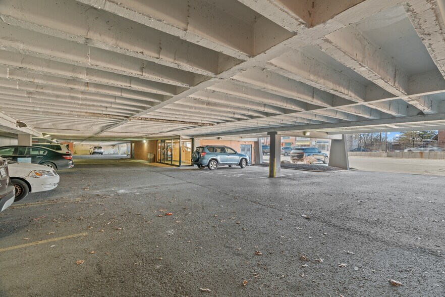 More Photos Of 6744 Clayton Rd, Richmond Heights Medical For Sale