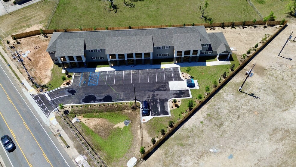 More Photos Of 1604 Lankford Dr, Valdosta Apartments For Sale