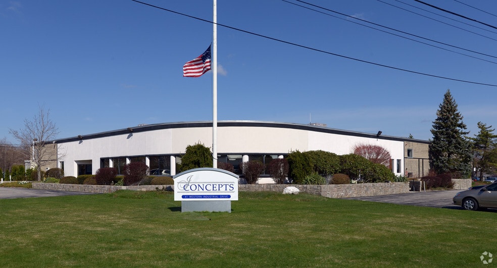 More Photos Of 41 Western Industrial Dr, Cranston Research And Development For Sale