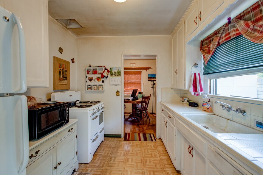 More Photos Of 624 W Chapman Ave, Orange Medical For Sale