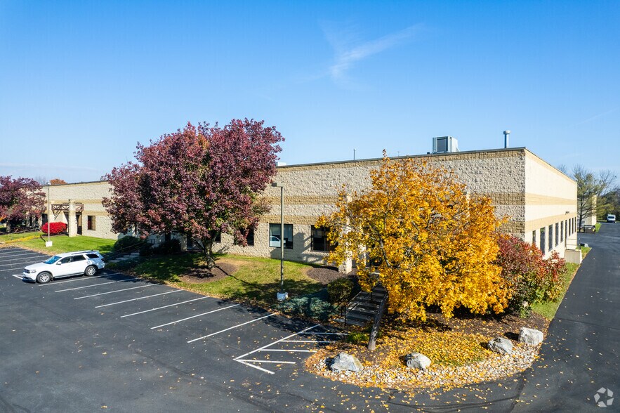 More Photos Of 57 S Commerce Way, Bethlehem Light Manufacturing For Lease