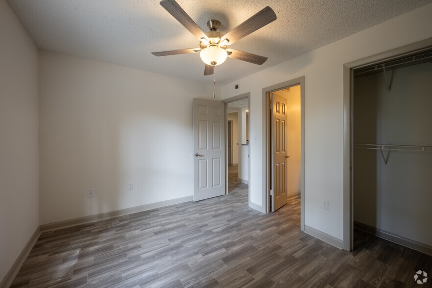 More Photos Of 1756 S Clyde Morris Blvd, Daytona Beach Apartments For Sale